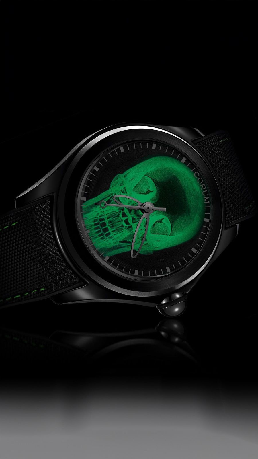 Corum bubble 47 skull hotsell