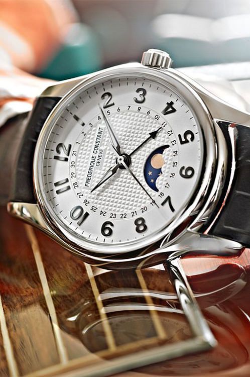 Frederique Constant Runabout Moon Phase FC-330RM6B6