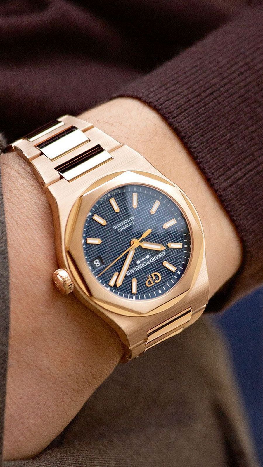 Girard-Perregaux Laureato