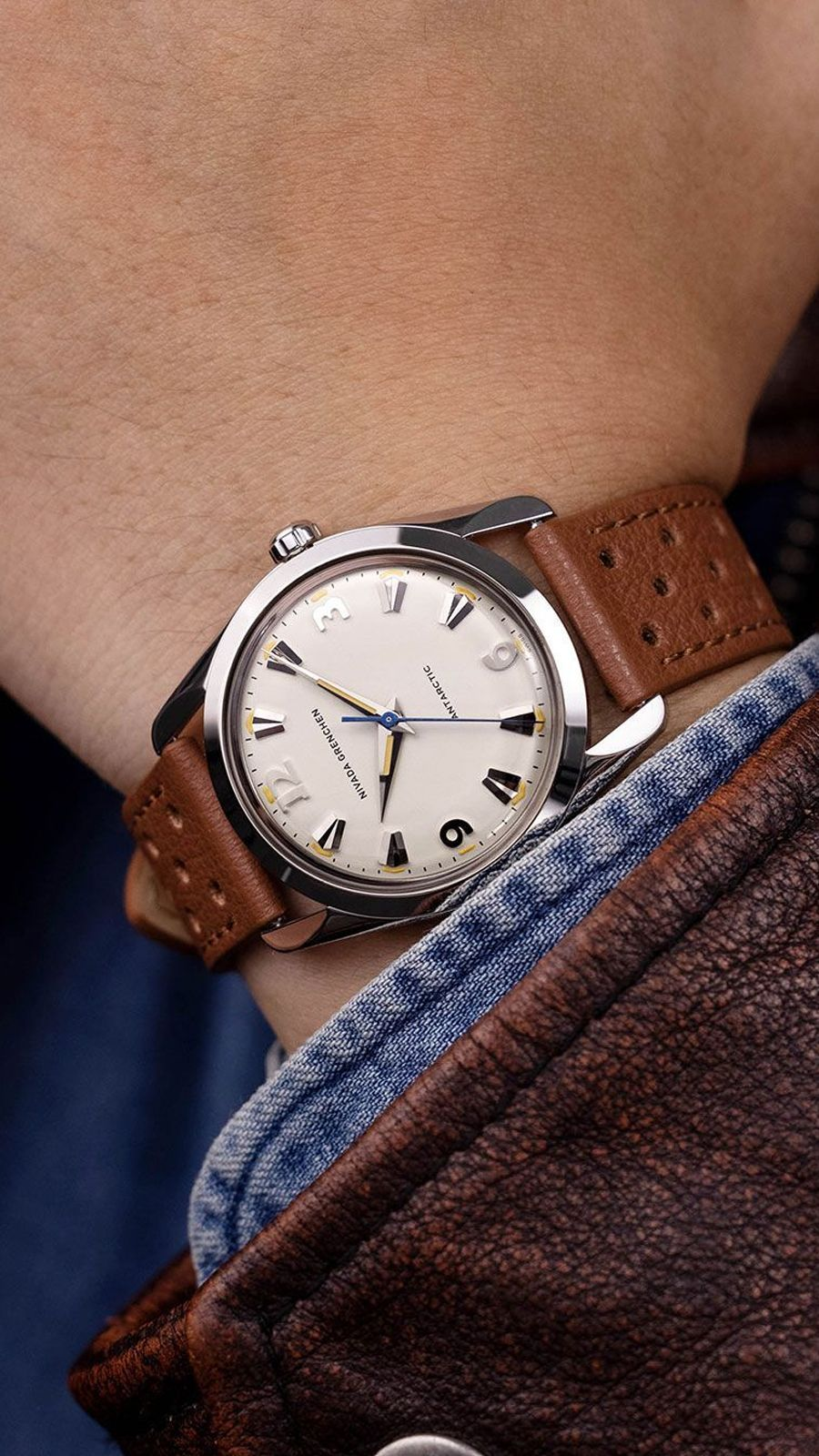 Nivada Grenchen Antarctic Manual Winding Watch | 35001M41