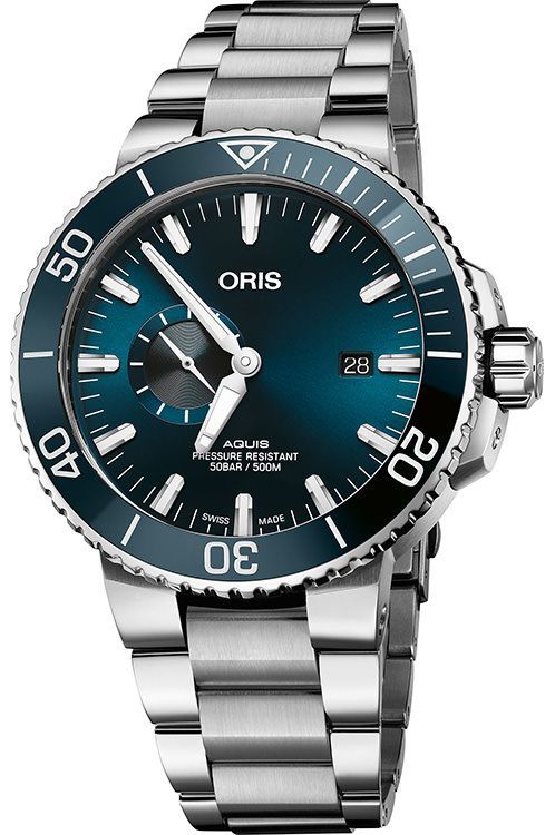 Oris Aquis Small Second Date 45.50 mm Watch in Blue Dial