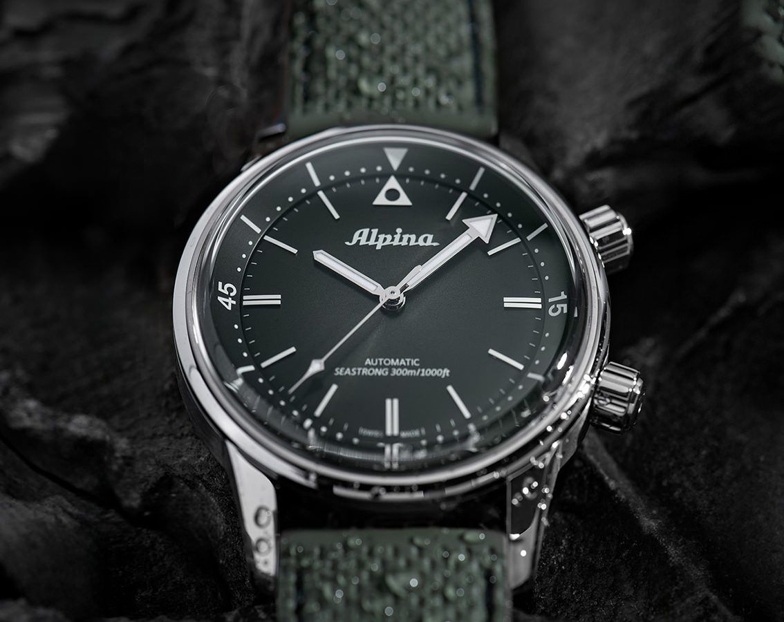 Alpina Seastrong 42 mm Watch in Grey Dial