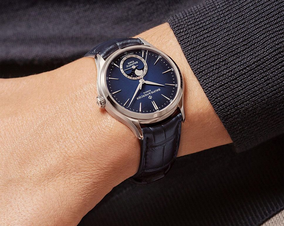 Baume & Mercier Clifton  Blue Dial 39 mm Automatic Watch For Men - 4