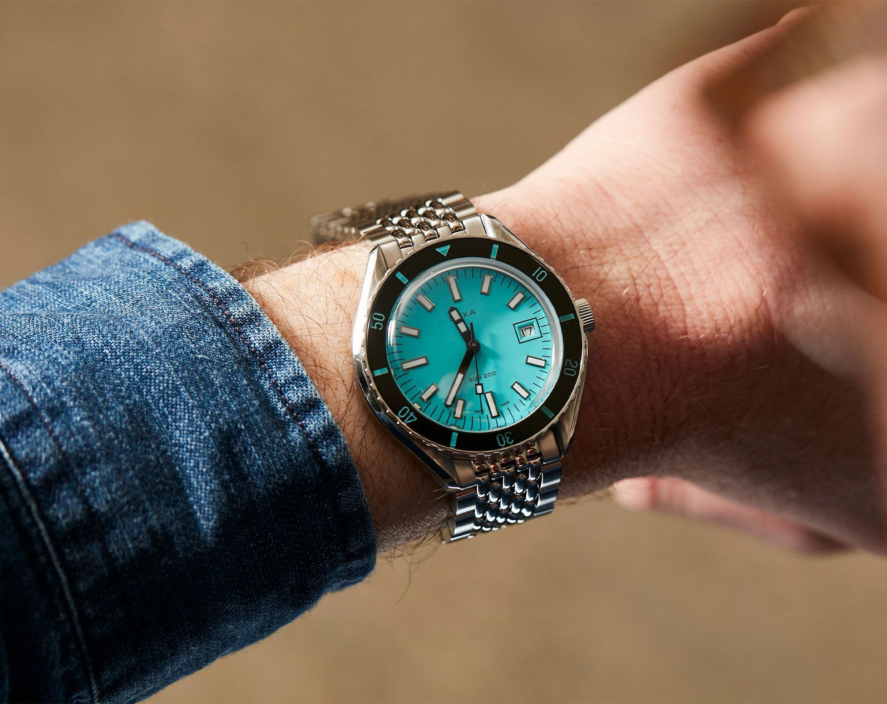 Doxa Aquamarine 42 mm Watch in Turquoise Dial For Men - 4