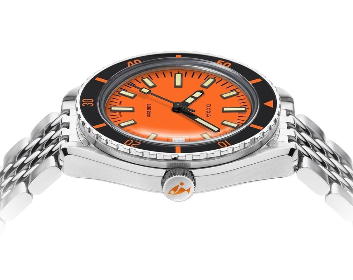 Doxa Professional 42 mm Watch in Orange Dial For Men - 3