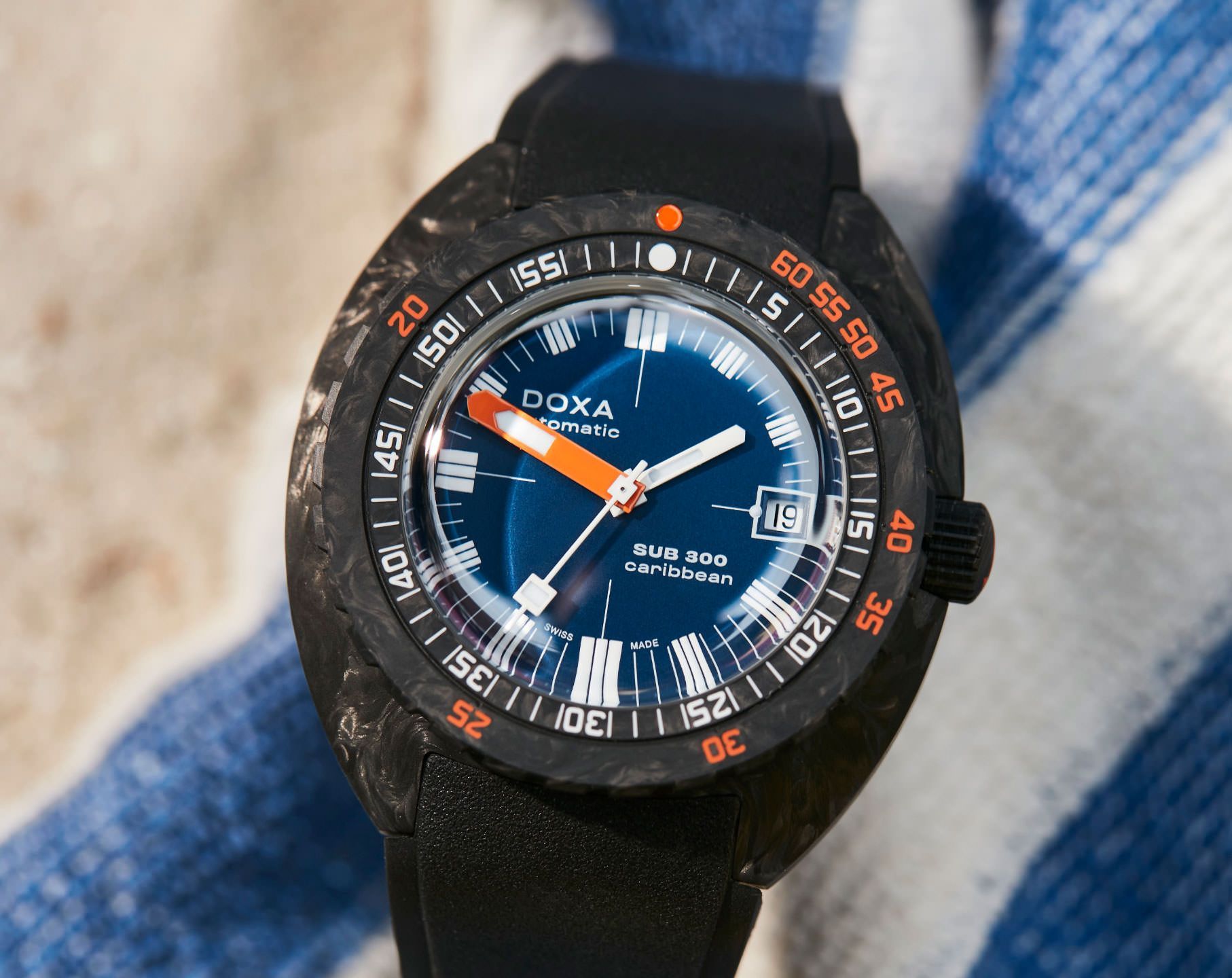 Doxa Caribbean 42.5 mm Watch in Blue Dial For Men - 6
