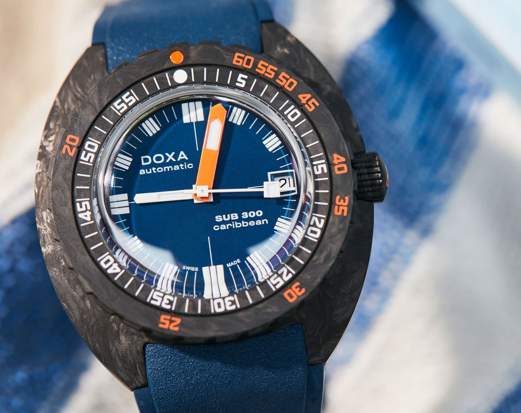 Doxa SUB 300 Carbon Caribbean Blue Dial 42.5 mm Automatic Watch For Men - 7