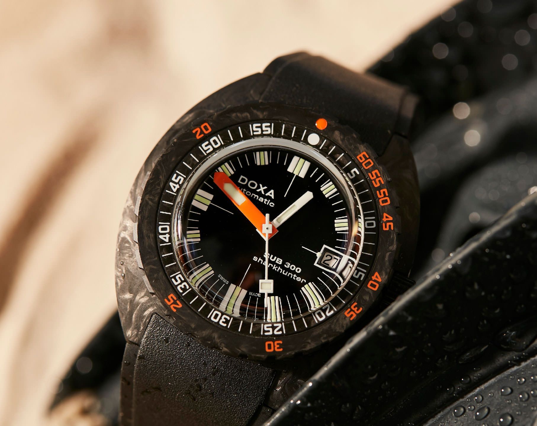 Doxa Sharkhunter 42.5 mm Watch in Black Dial For Men - 6