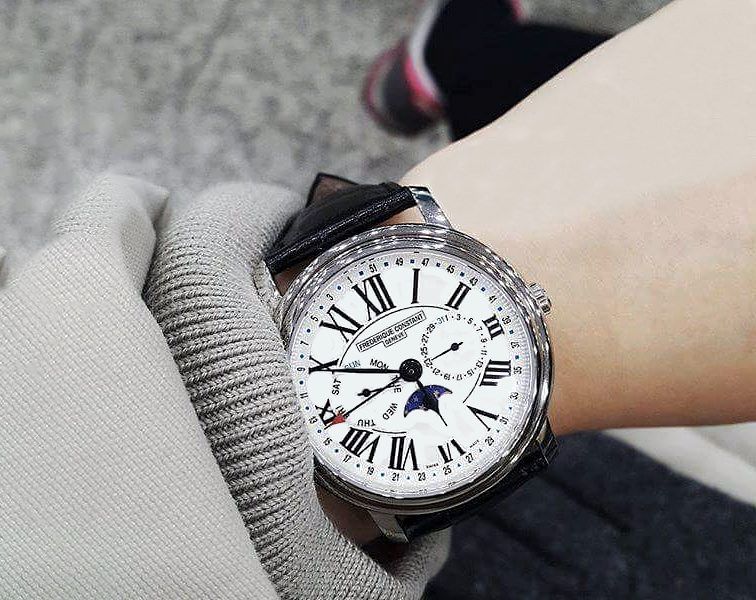 Joseph Banks Jernbanestation nød Frederique Constant Classics Business Timer 40 mm Watch in White Dial