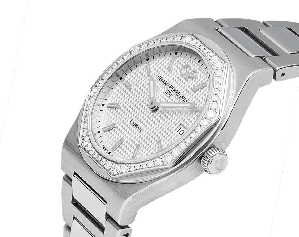 Girard-Perregaux Classic Laureato 34 mm Watch in Silver Dial For Women - 4