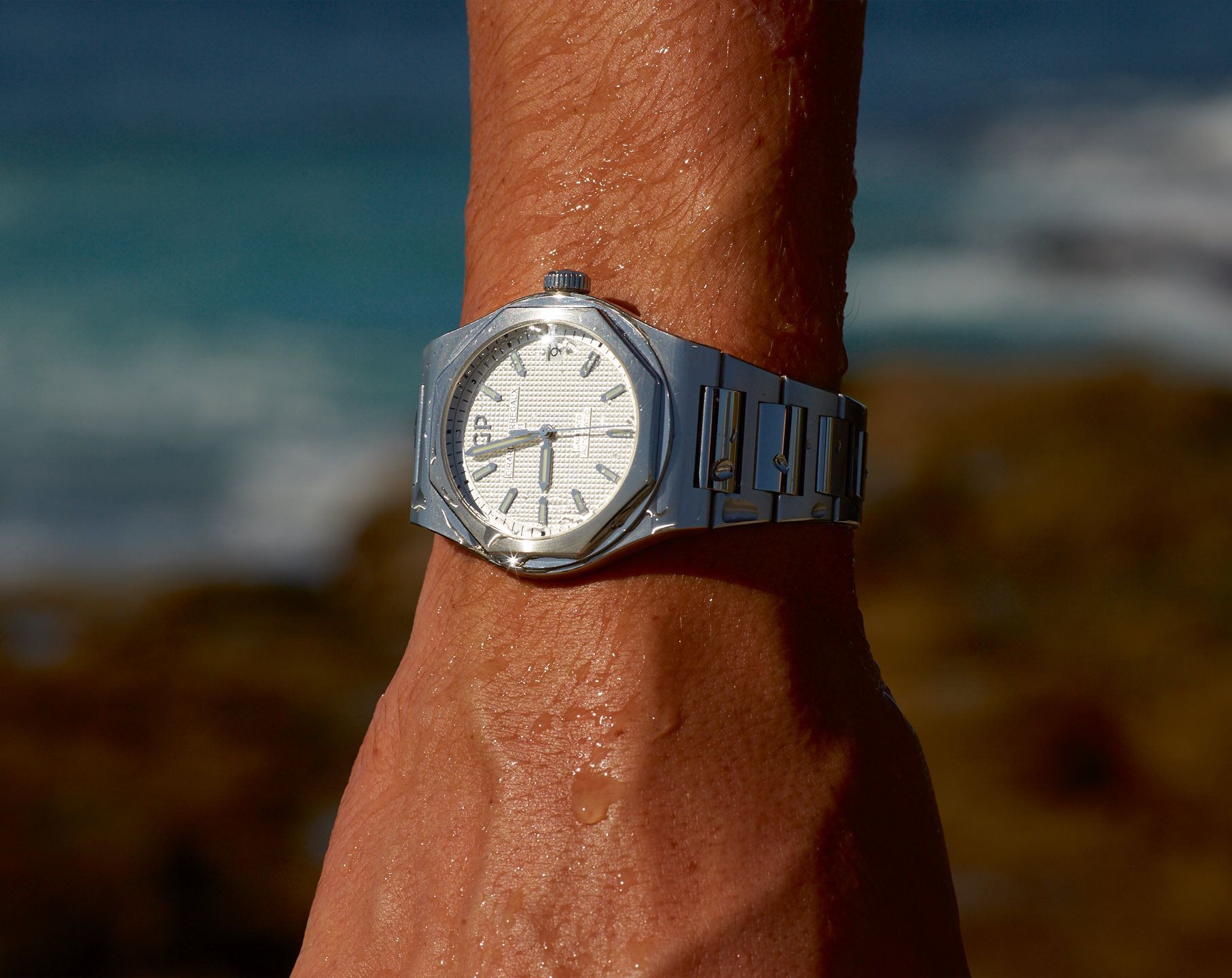 Girard-Perregaux Laureato Classic Laureato White Dial 42 mm Automatic Watch For Men - 3