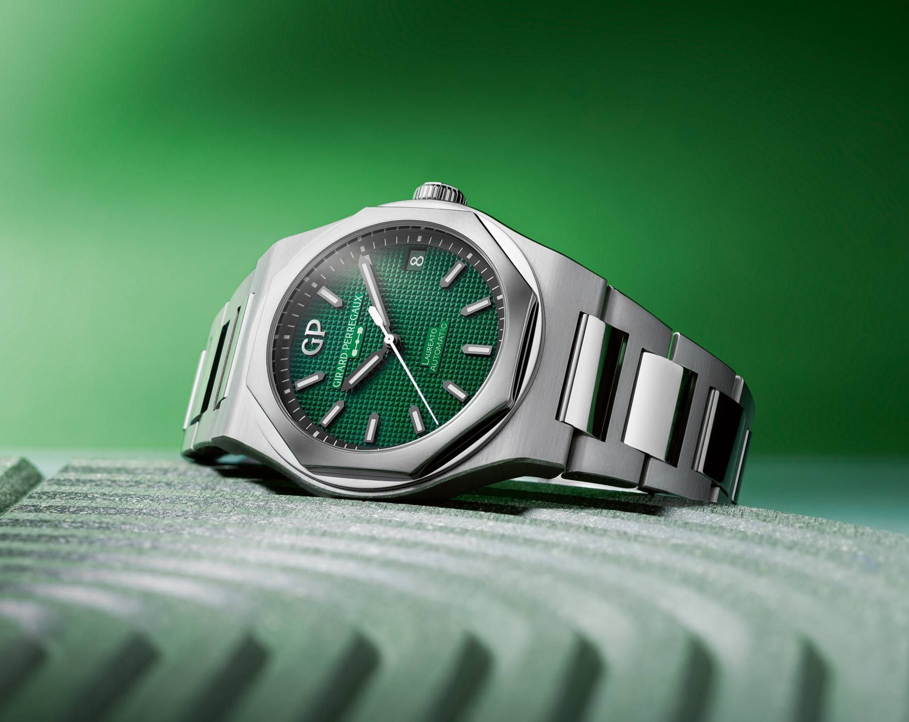 Girard-Perregaux Laureato Classic Laureato Green Dial 42 mm Automatic Watch For Men - 5