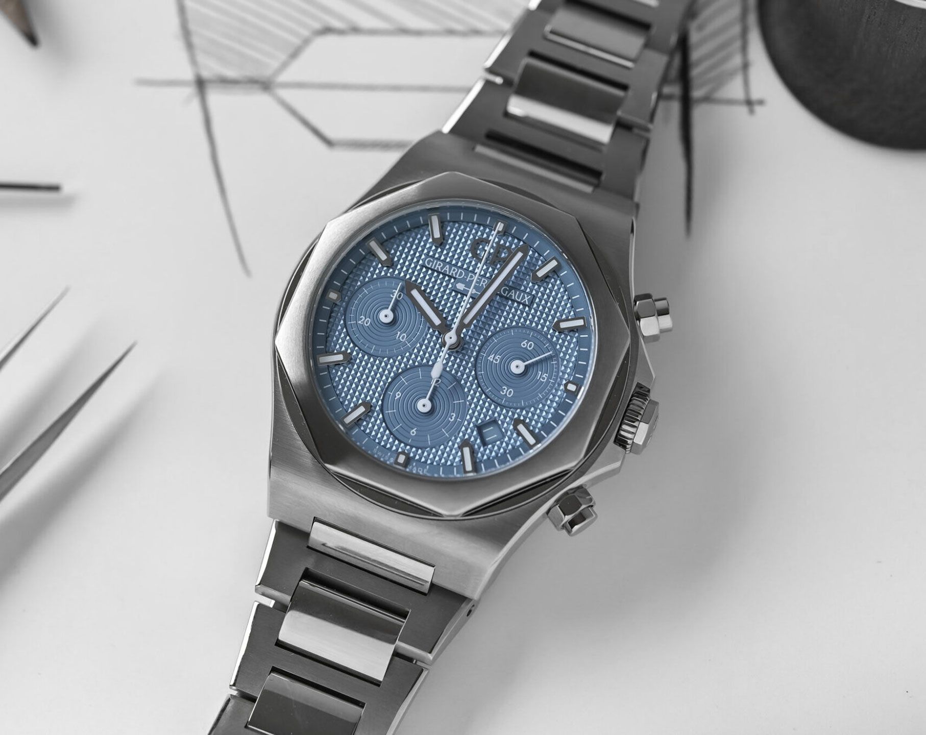 Girard-Perregaux Laureato Chronograph Blue Dial 42 mm Automatic Watch For Men - 4