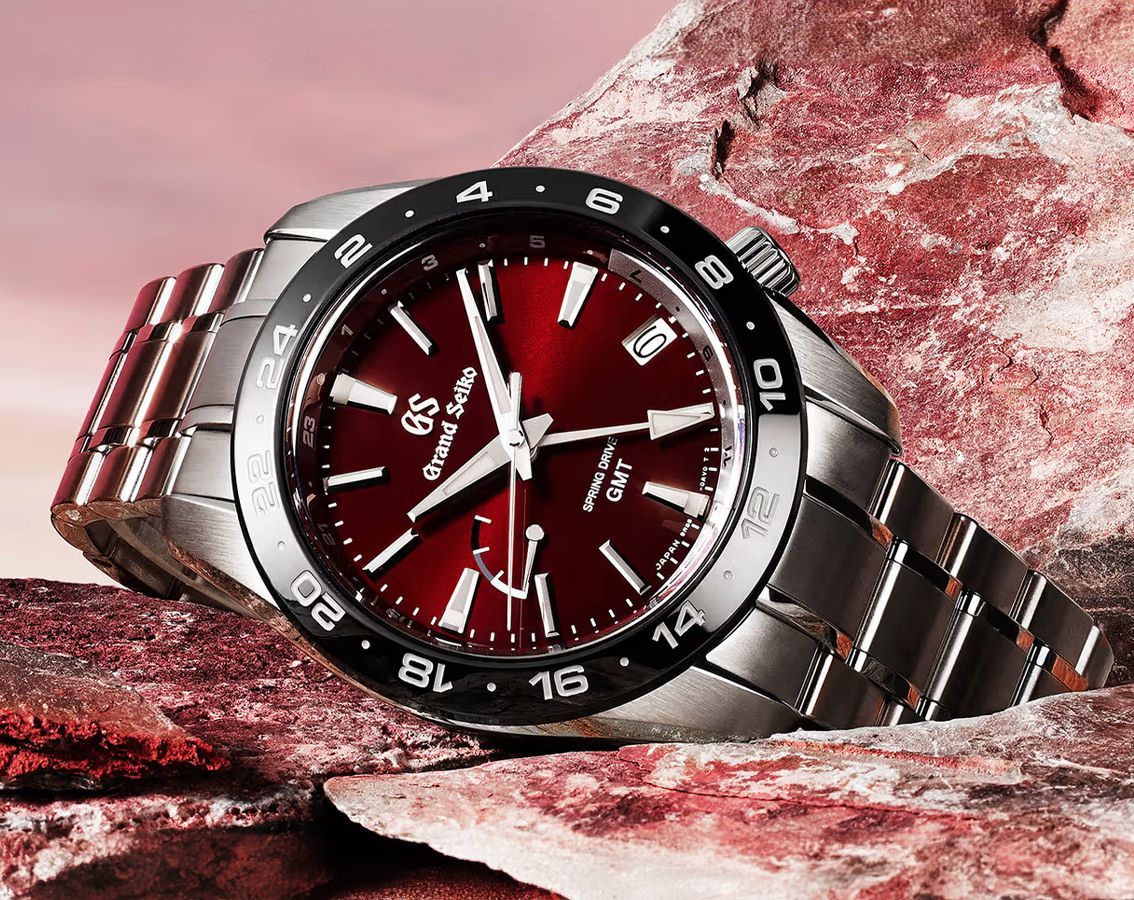 Seiko red dial watch sale