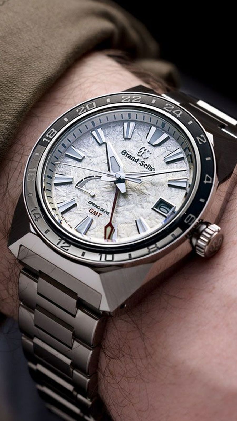 Grand Seiko Sport  White Dial 44.5mm Spring Drive Watch For Men - 4