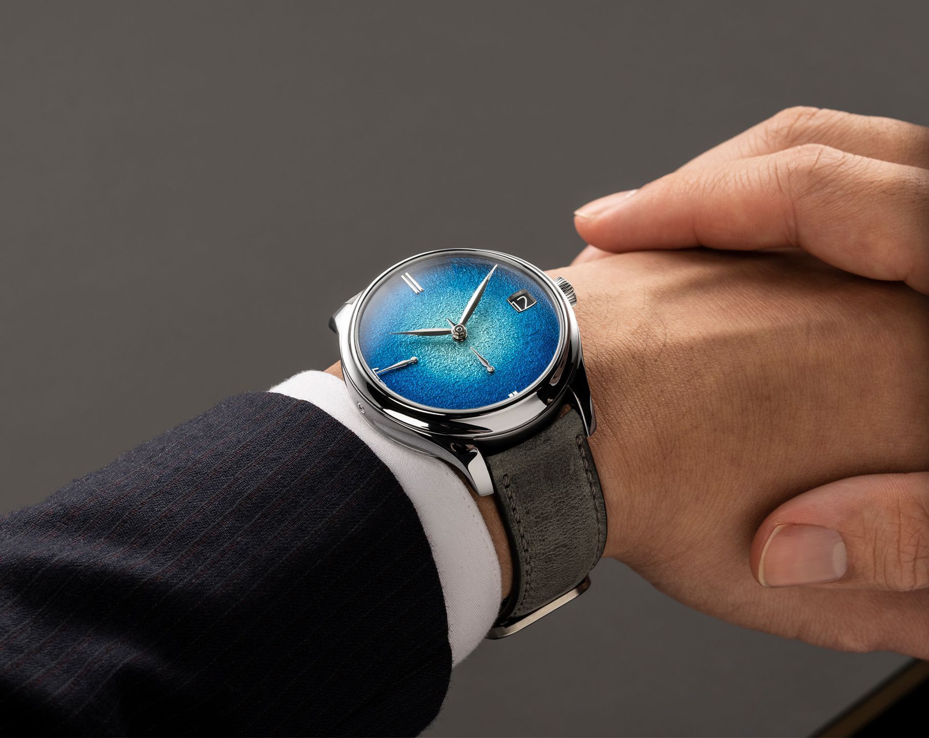 H. Moser & Cie. Perpetual Calendar 42 mm Watch in Blue Dial For Men - 6