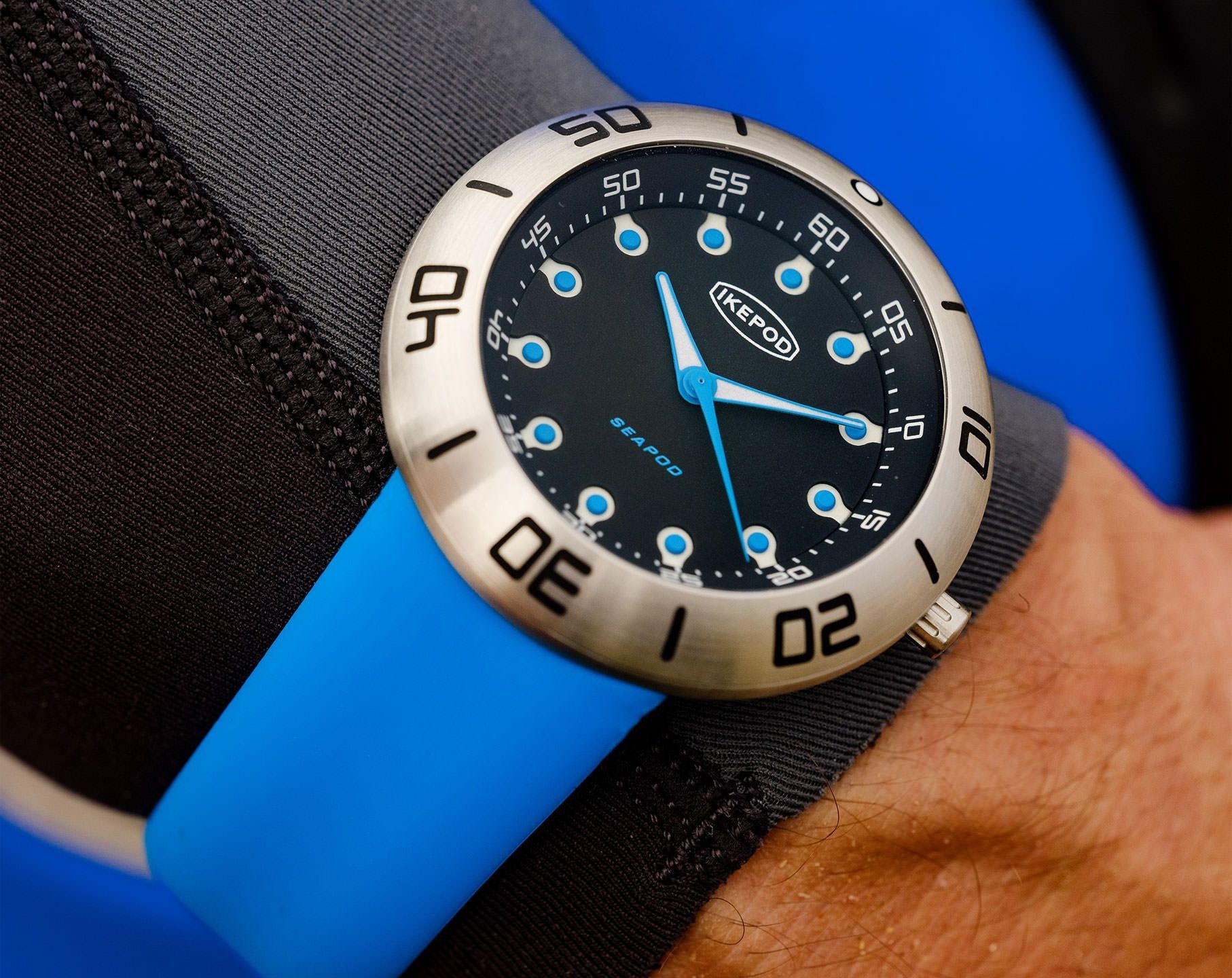 Ikepod  46 mm Watch in Blue Dial For Men - 4