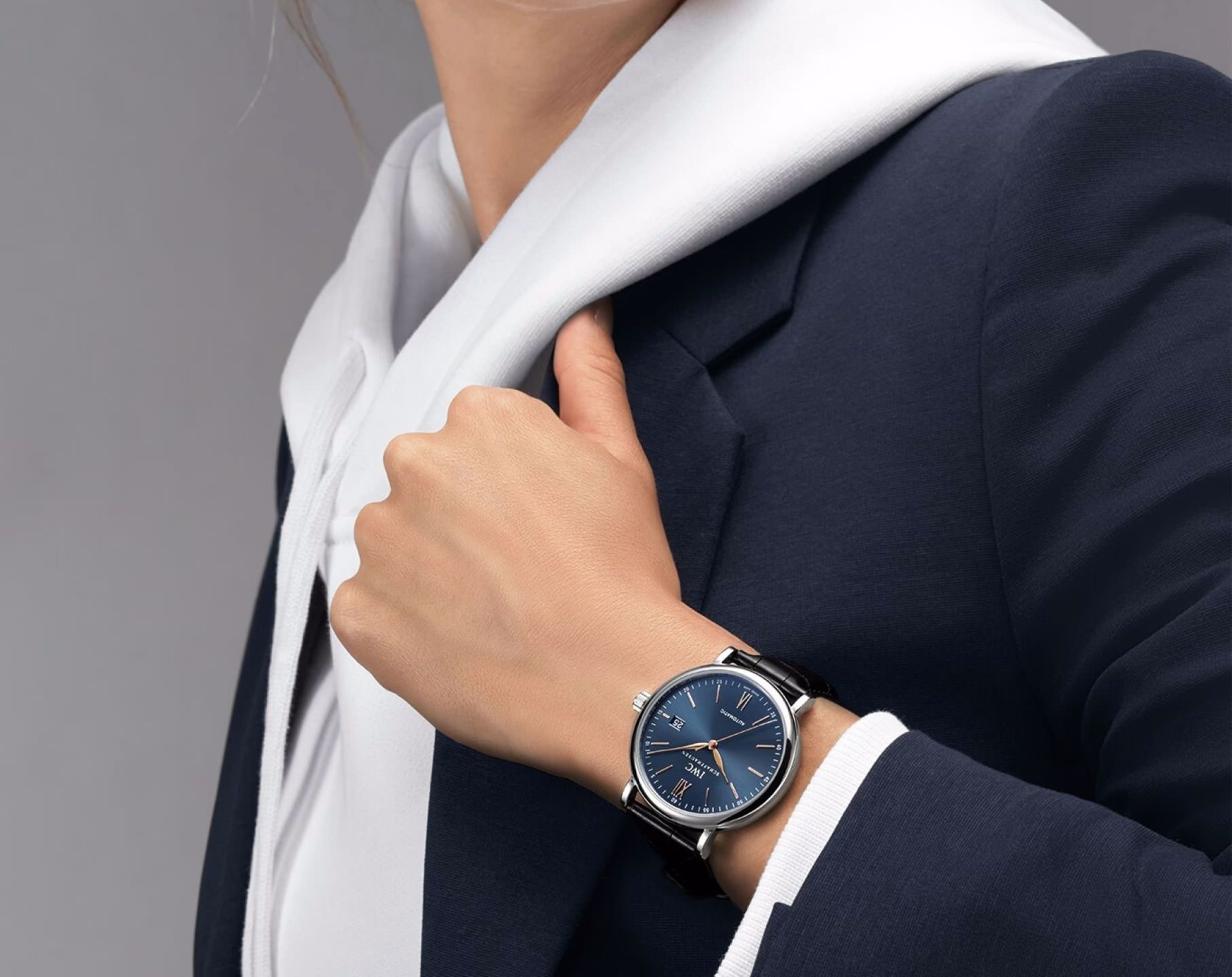 IWC  40 mm Watch in Blue Dial For Unisex - 9