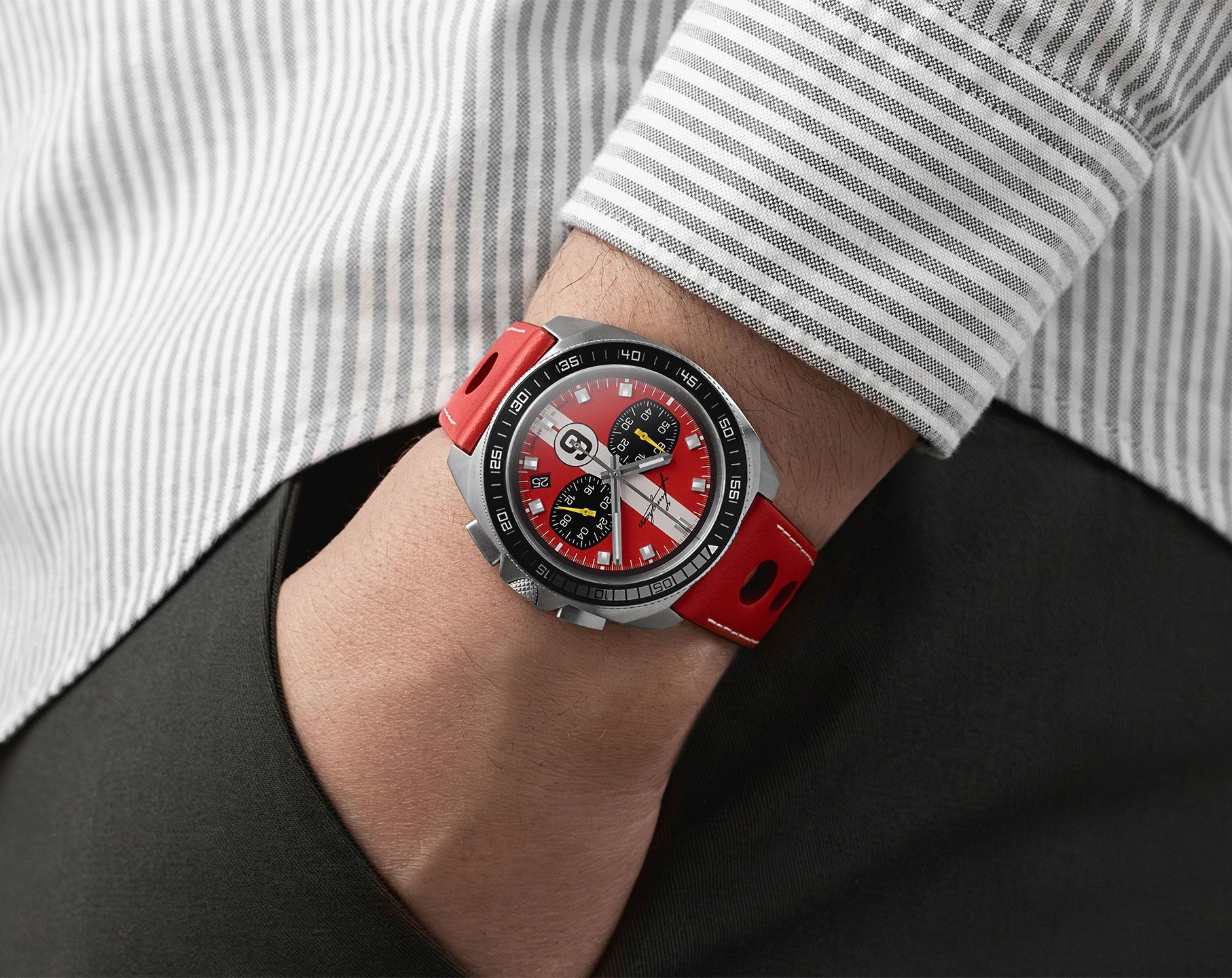 Junghans 1972 1972 Chronoscope Red Dial 43.3 mm Quartz Watch For Men - 4