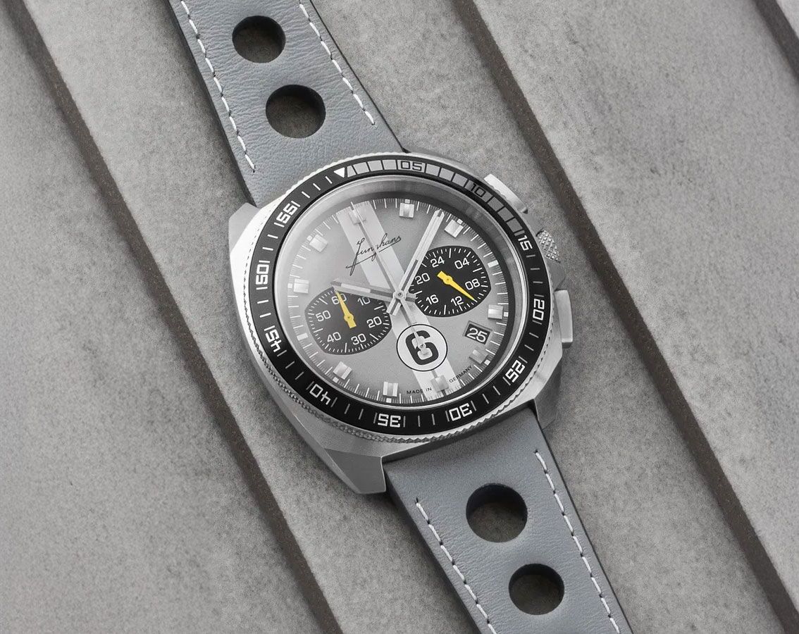 Junghans 1972 Quartz Watch | 041446800