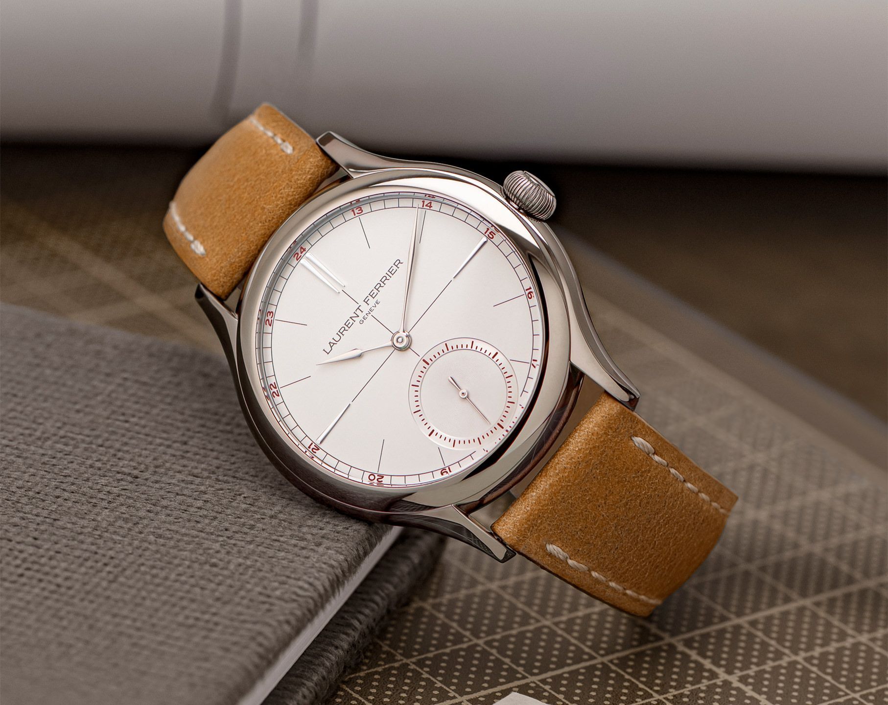 Laurent Ferrier Classic  White Dial 40 mm Manual Winding Watch For Men - 7