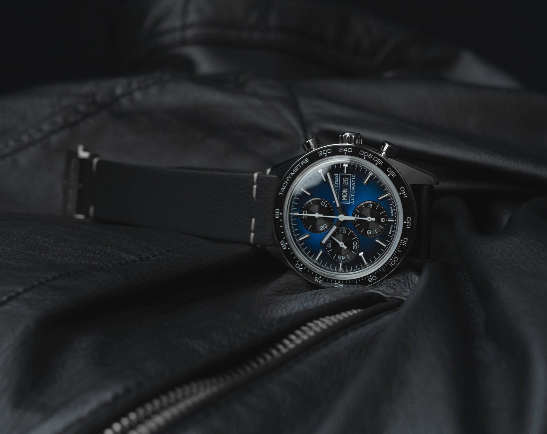 Louis Erard 2300 Titanium Blue Dial 44 mm Automatic Watch For Men - 6