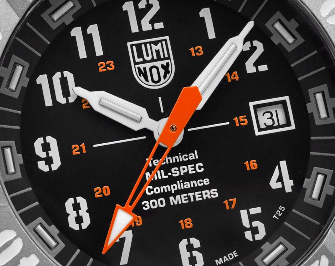 Luminox MIL-SPEC Quartz Watch | XL.3359.SET