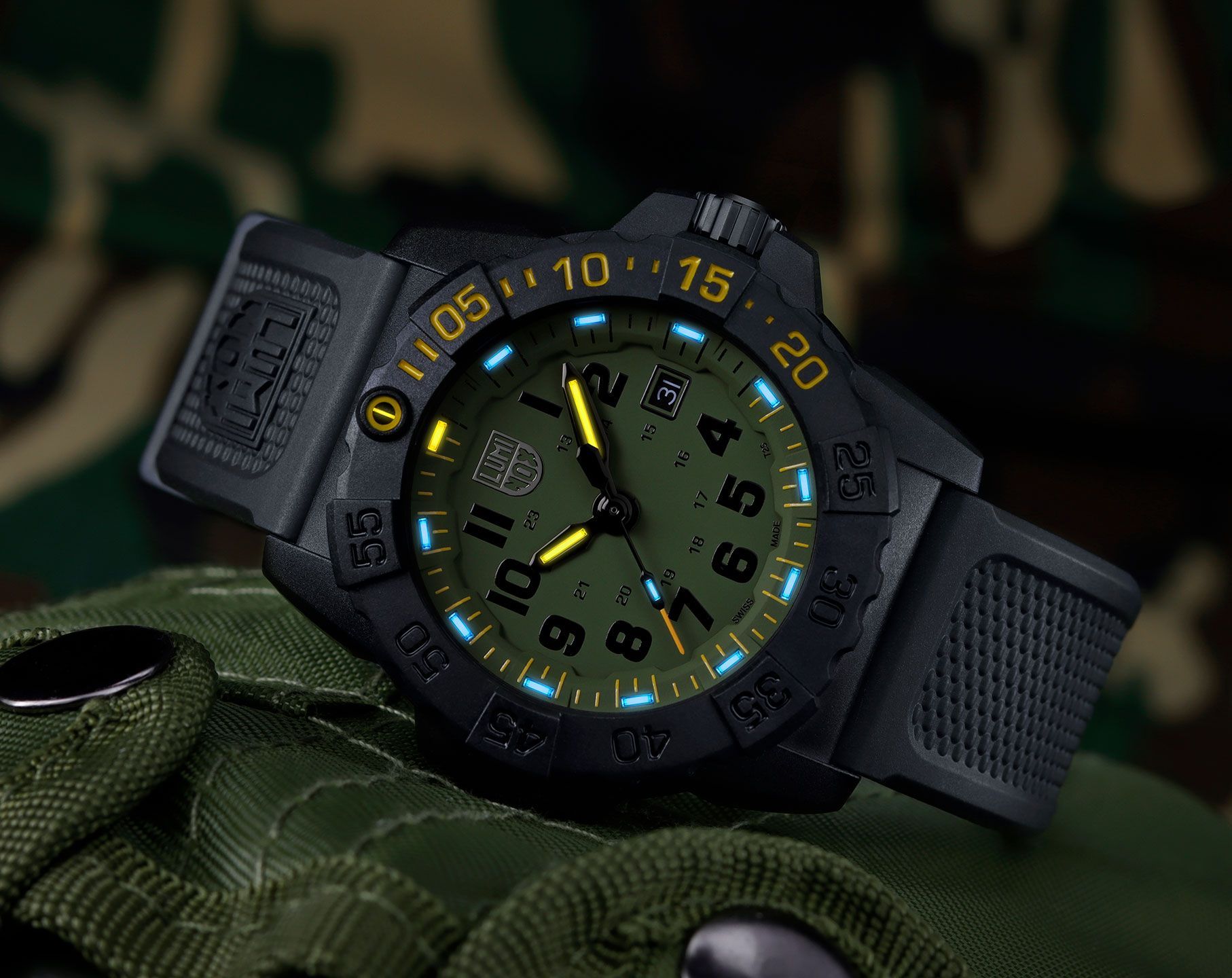Luminox Navy SEAL  Green Dial 45 mm Quartz Watch For Men - 6
