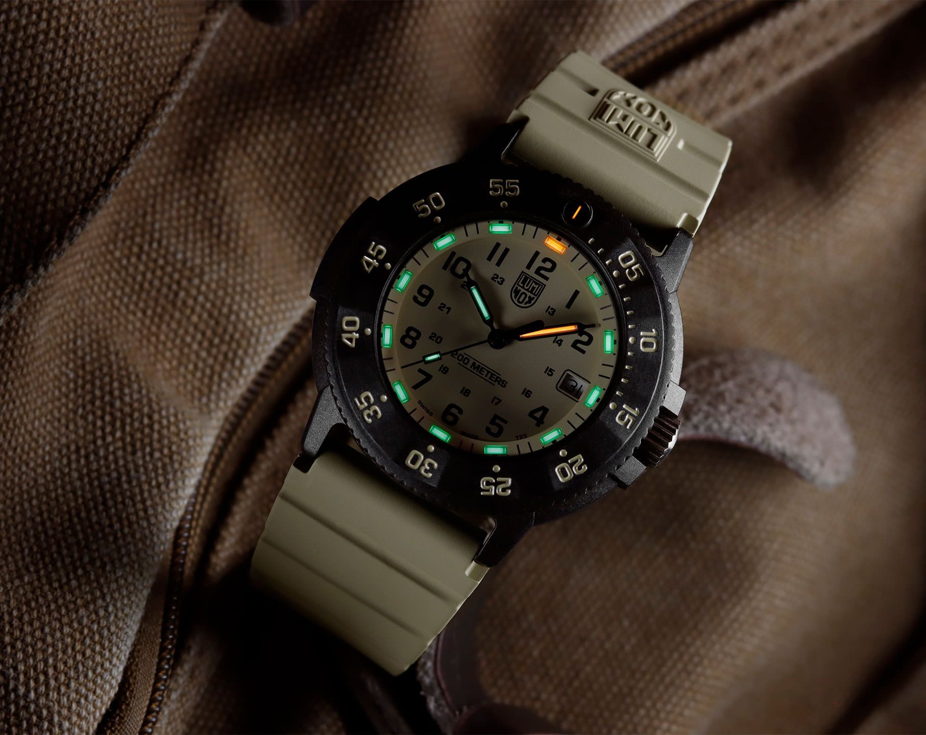 Luminox Original Navy SEAL  Beige Dial 43 mm Quartz Watch For Men - 8