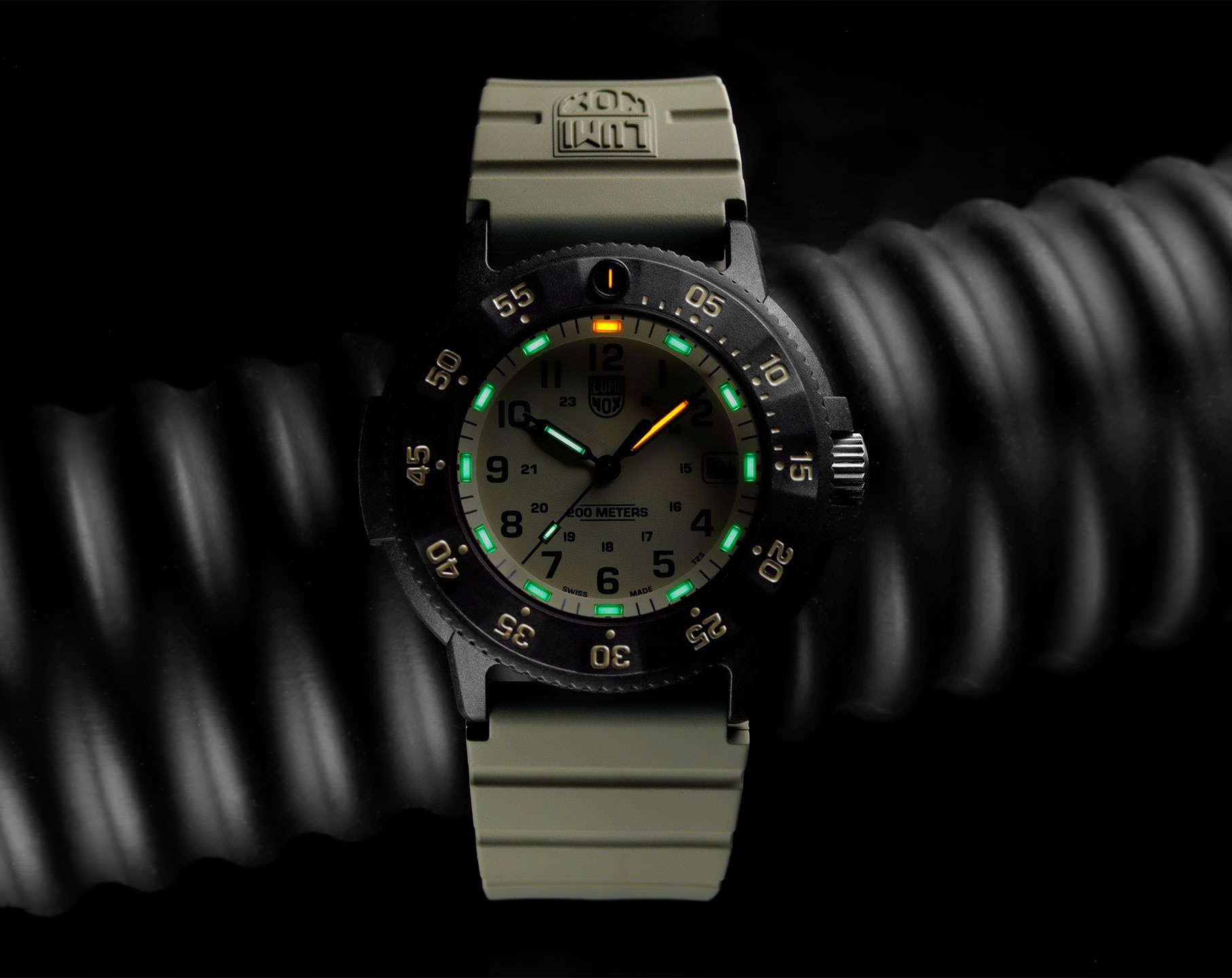 Luminox Original Navy SEAL  Beige Dial 43 mm Quartz Watch For Men - 9