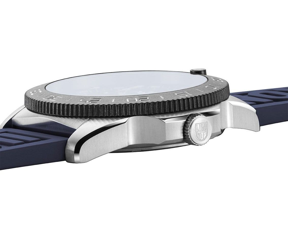 Luminox  44 mm Watch in Blue Dial For Men - 5