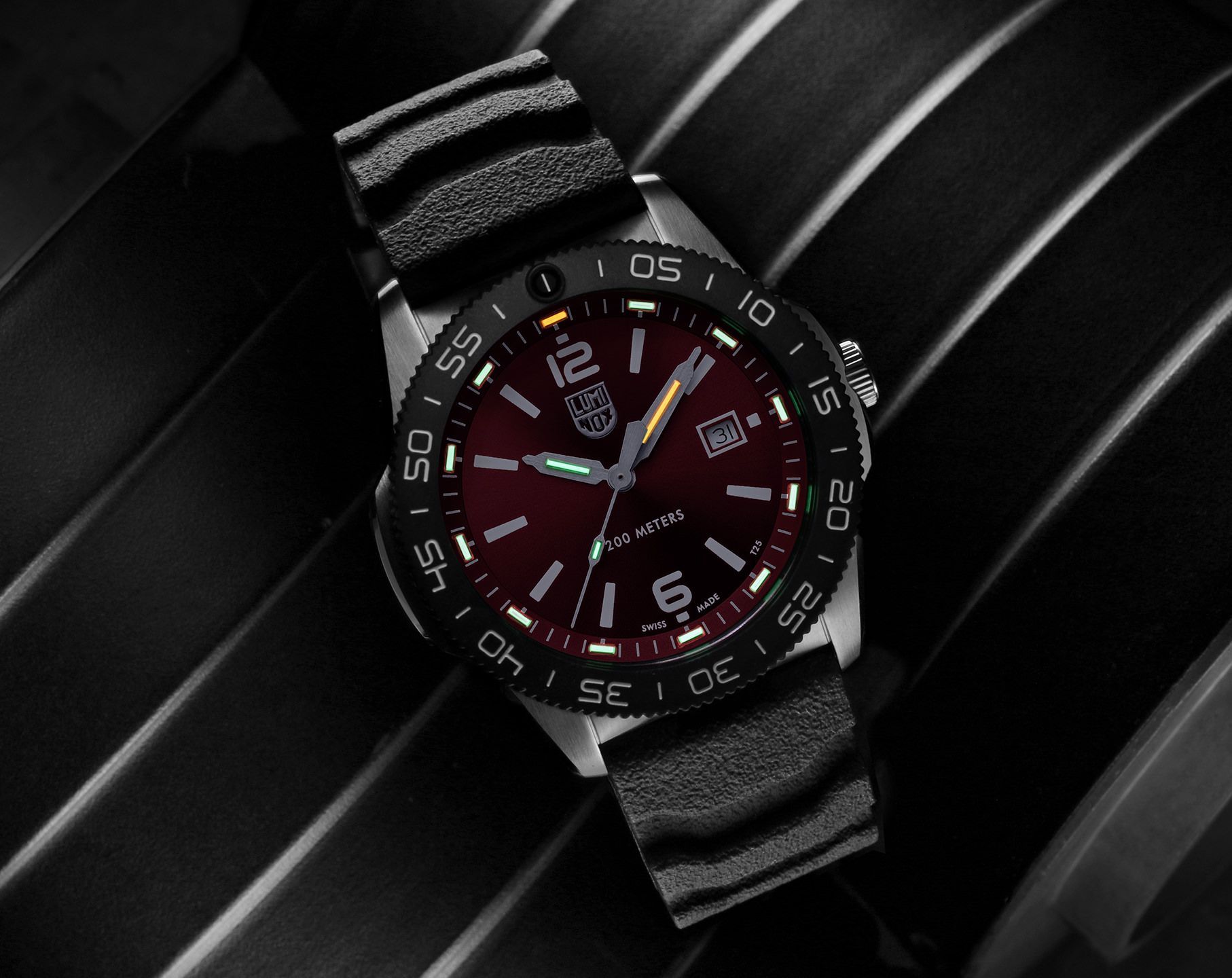 Luminox Pacific Diver  Red Dial 44 mm Quartz Watch For Men - 5