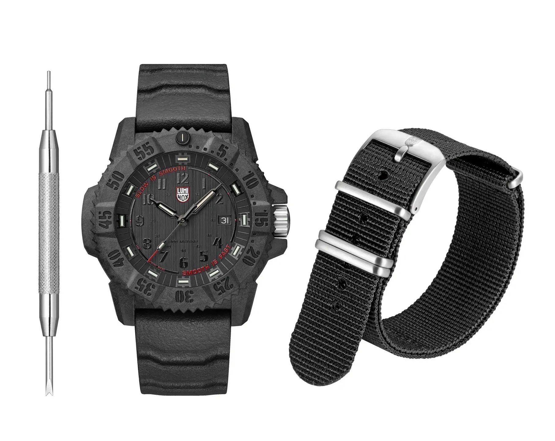 Luminox Master Carbon SEAL  Grey Dial 46 mm Quartz Watch For Men - 2