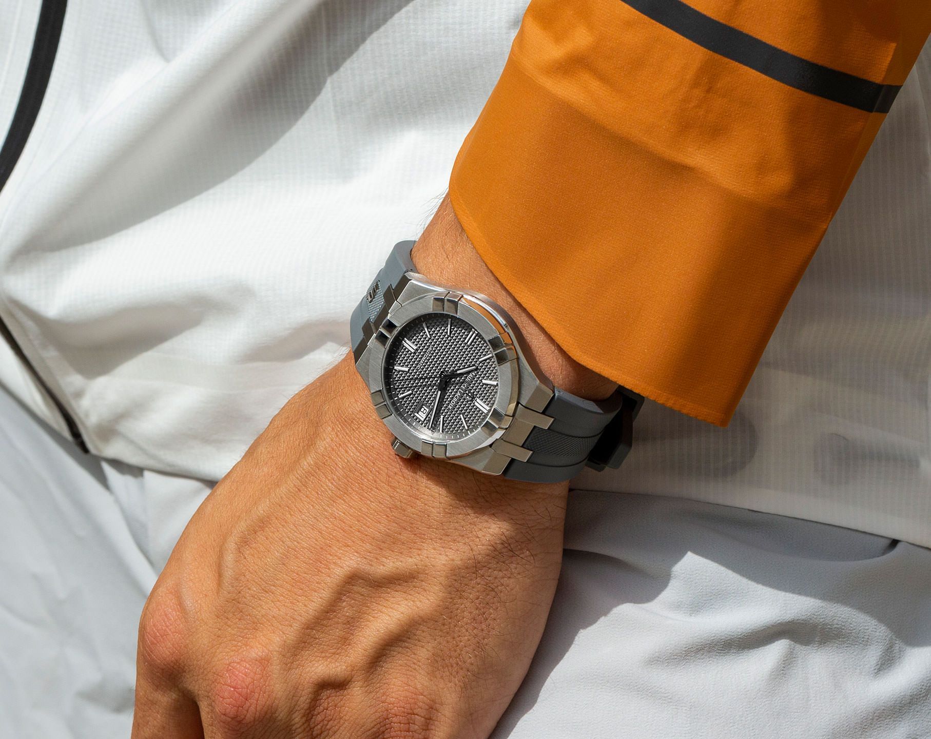 in mm 42 Watch Dial Grey Automatic Lacroix Maurice Aikon