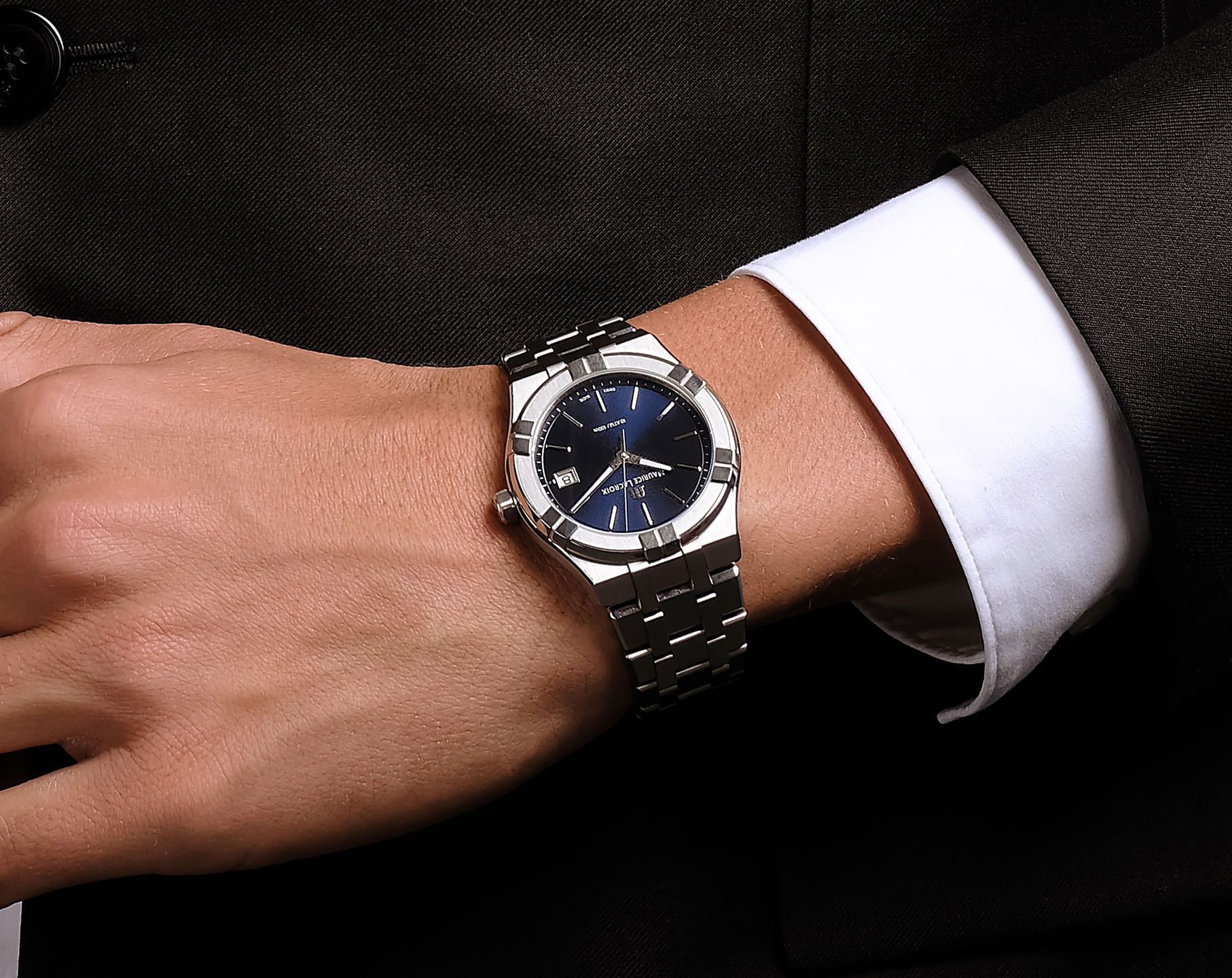 Maurice Lacroix Aikon Quartz 40 mm Watch in Blue Dial For Unisex - 3