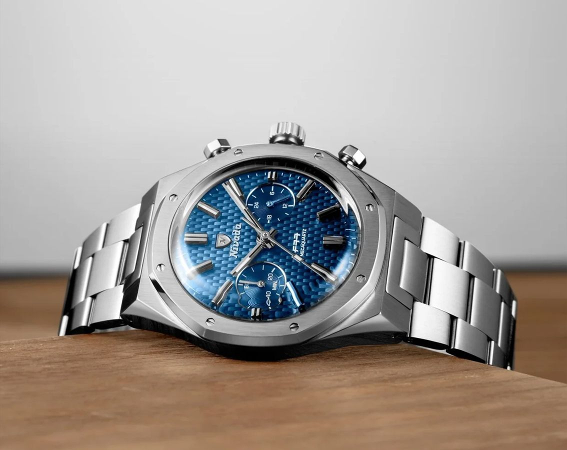 Nivada Grenchen F77 Quartz Watch | 68000Q77