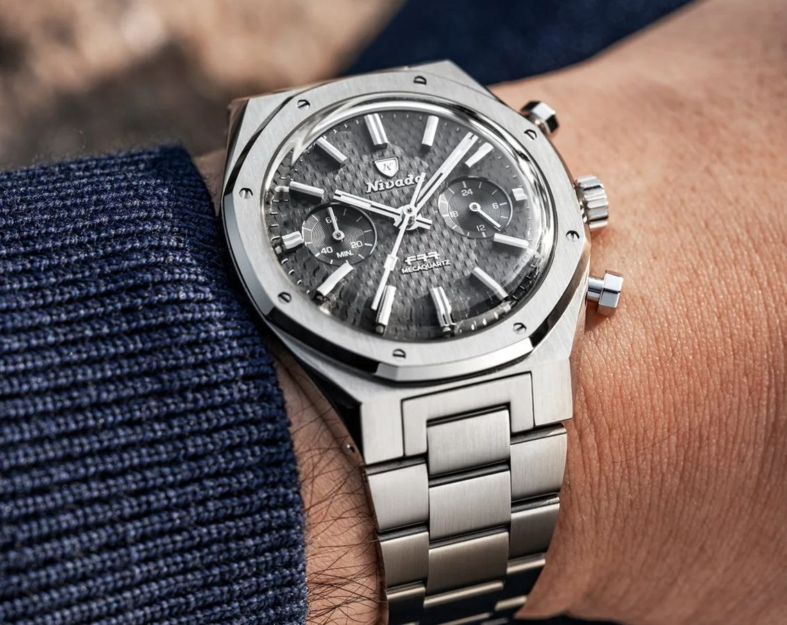 Nivada Grenchen F77 Quartz Watch | 68001Q77