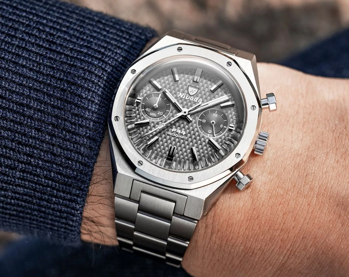 Nivada Grenchen F77 Quartz Watch | 68001Q77