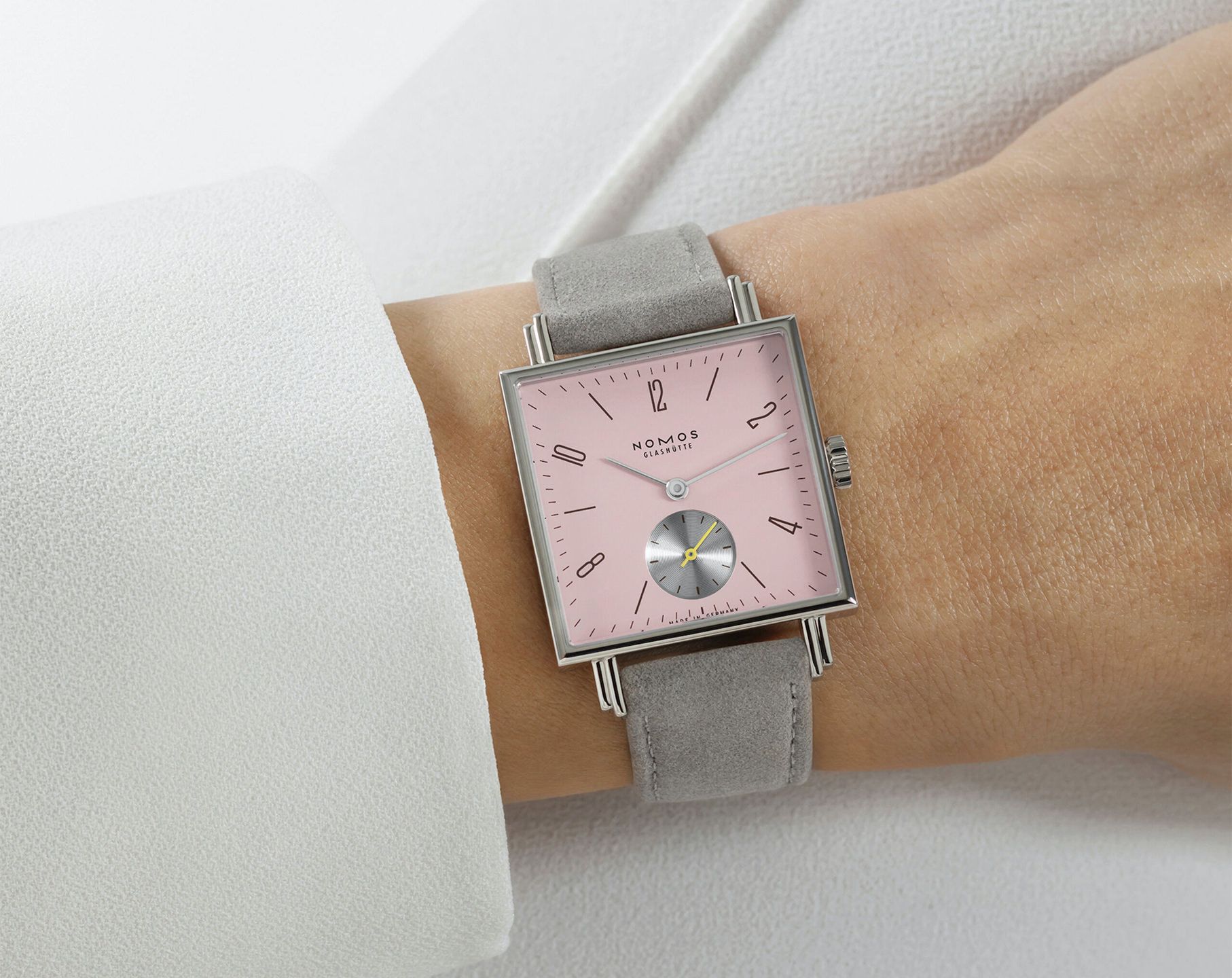 Nomos Glashutte Tetra  Pink Dial 29.5 mm Manual Winding Watch For Unisex - 9
