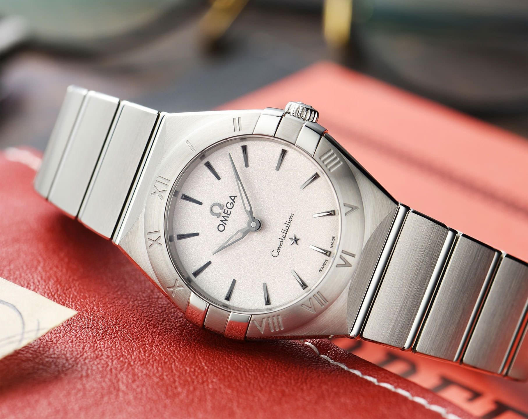 Omega Constellation 28 mm Watch in White Dial For Women - 3
