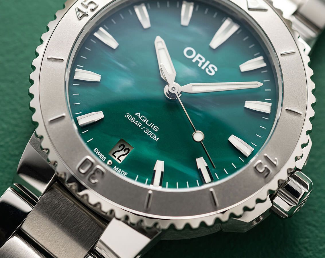 Oris Aquis Oris X Bracenet Green Dial 36.5 mm Automatic Watch For Women - 5