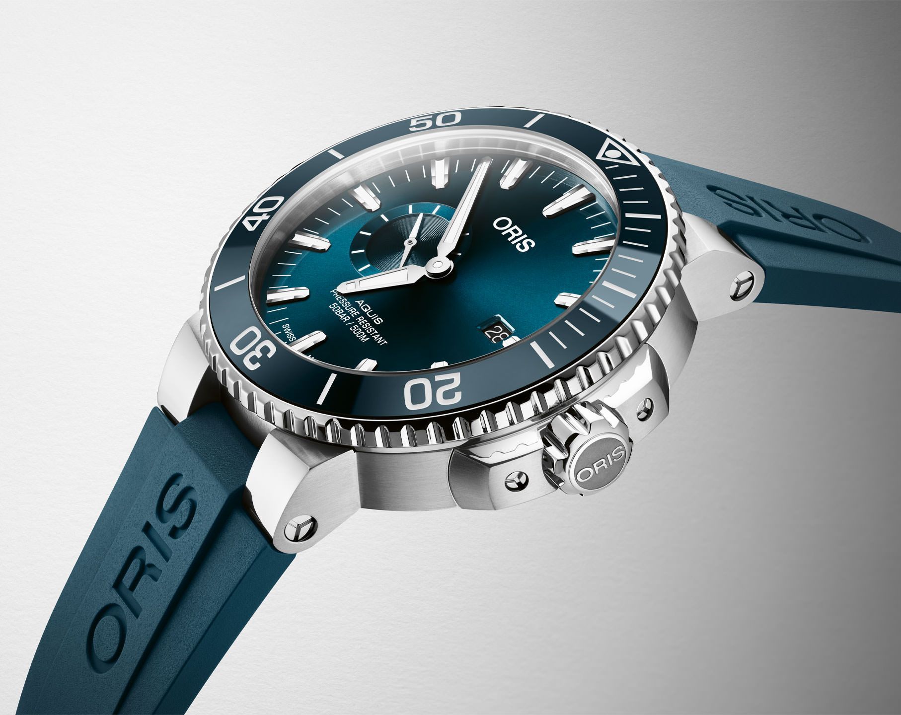 Oris Aquis Small Second Date 45.5 mm Watch in Blue Dial