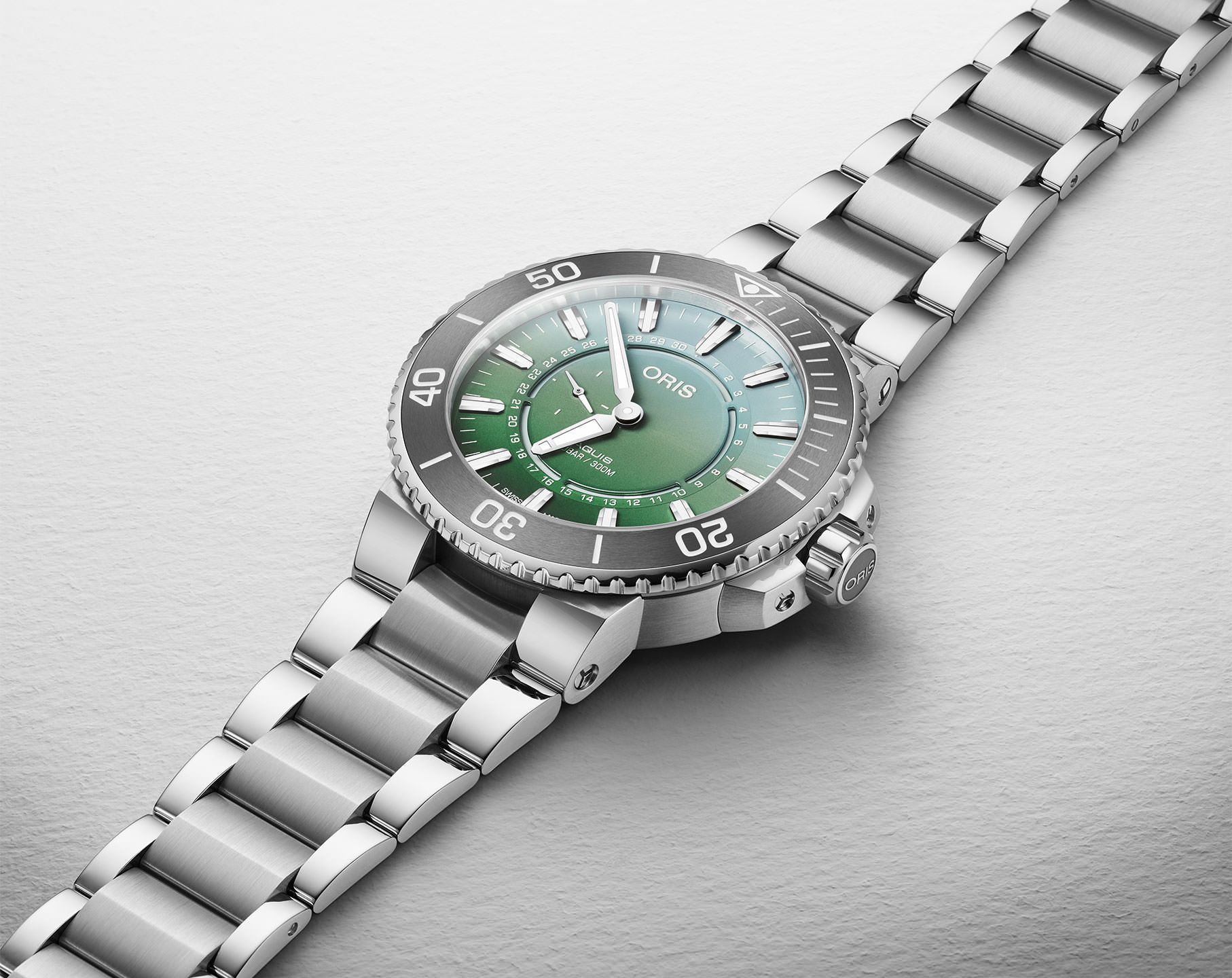 Oris Aquis Dat Watt Limited Edition II Green Dial 43.5 mm Automatic Watch For Unisex - 4