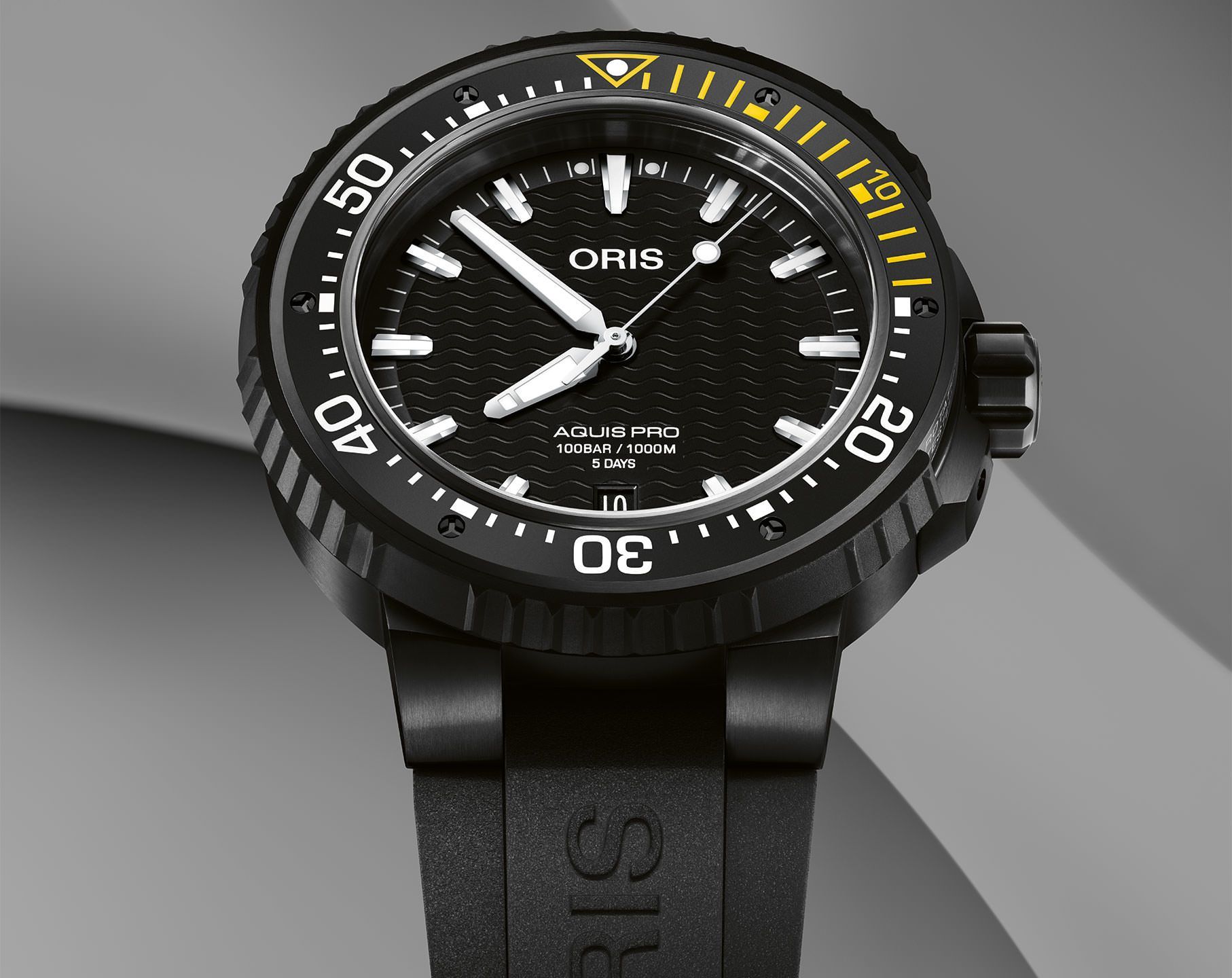 Oris Aquispro Date Calibre 400 49.50 mm Watch in Black Dial