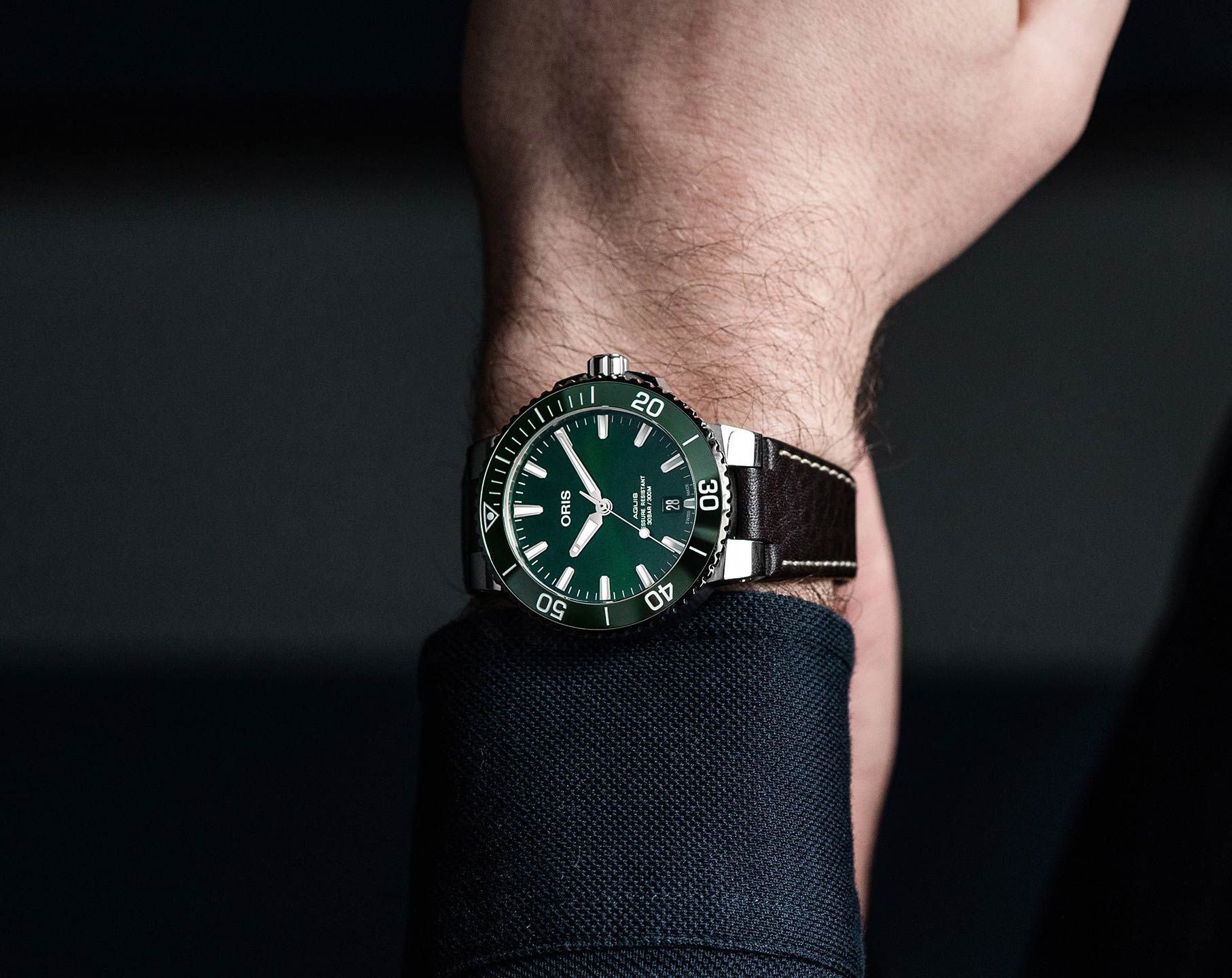 Oris Aquis Date 39.50 mm Watch in Green Dial