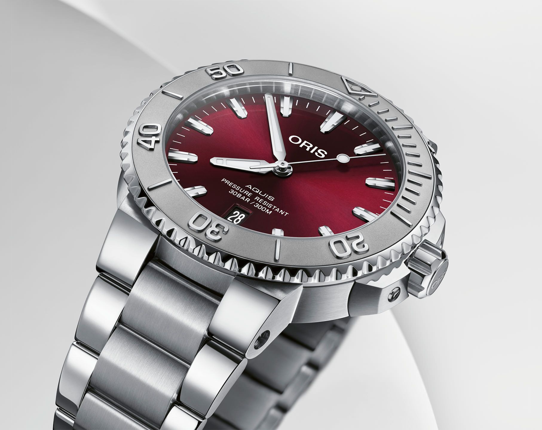 Oris Aquis Aquis Date Relief Red Dial 41.5 mm Automatic Watch For Men - 2