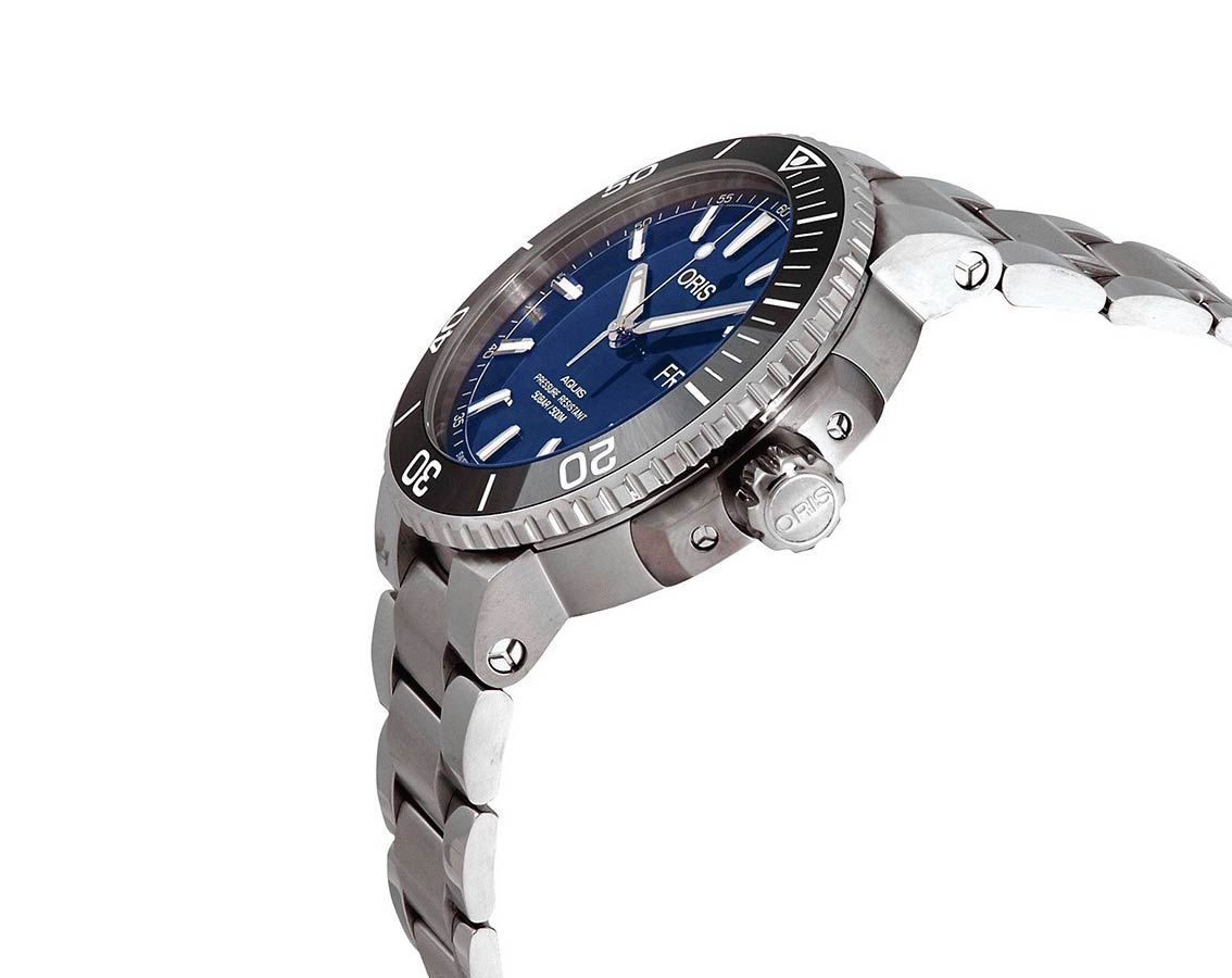 Oris Aquis Big Day Date 45.50 mm Watch in Blue Dial