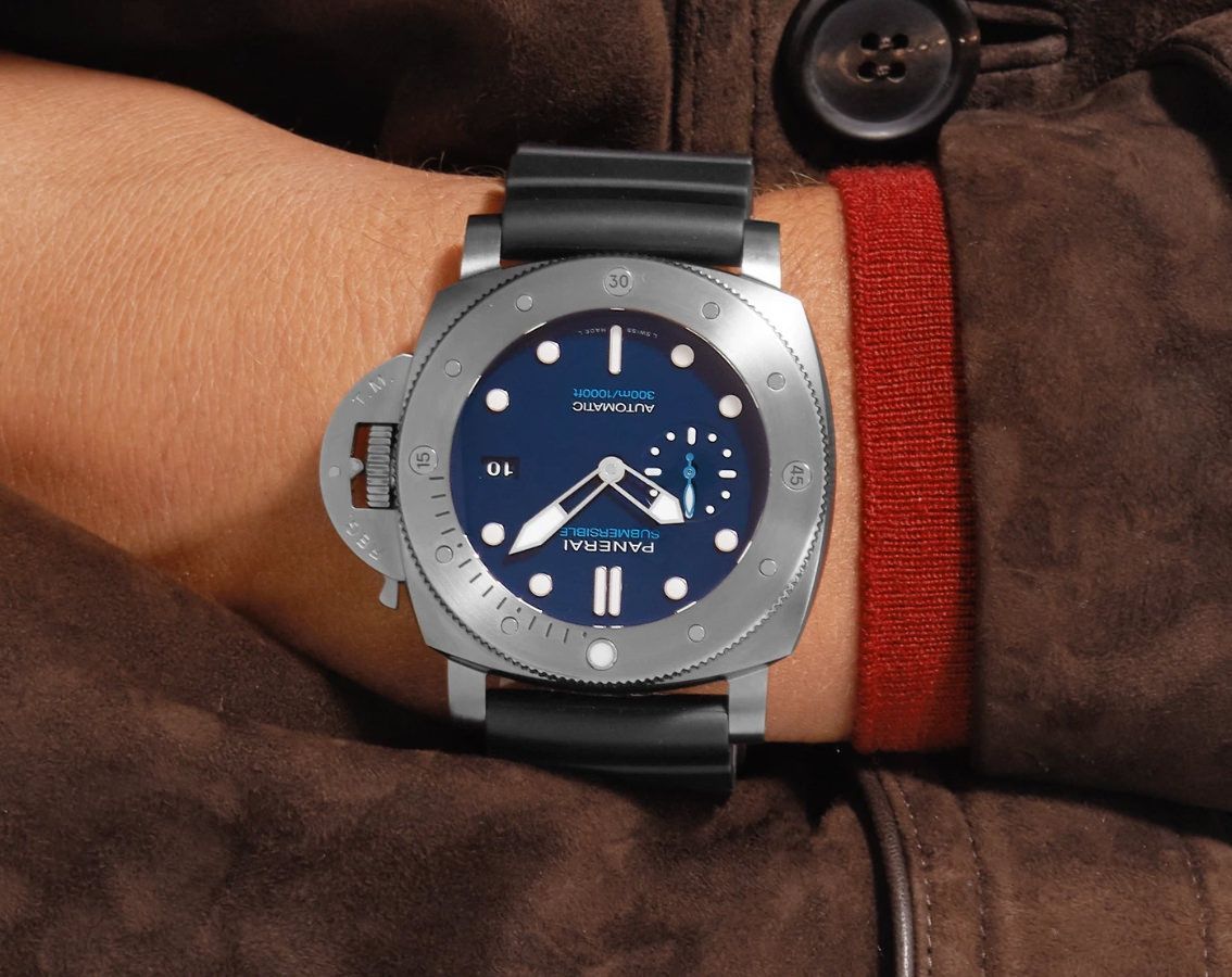 Panerai  47 mm Watch in Blue Dial For Men - 6