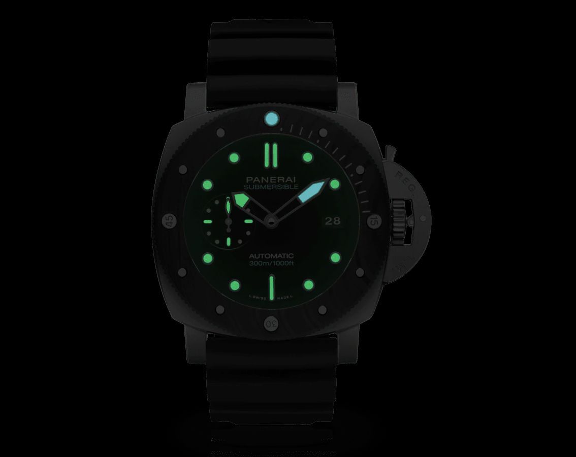 Panerai Submersible 47 mm Watch in Black Dial