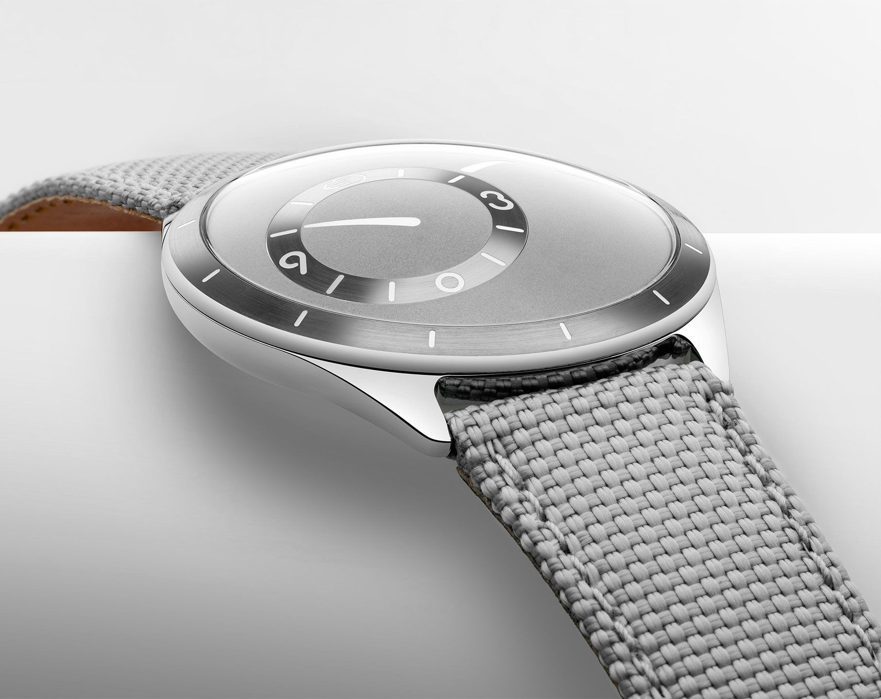 Ressence Type 9  Grey Dial 39 mm Automatic Watch For Unisex - 3